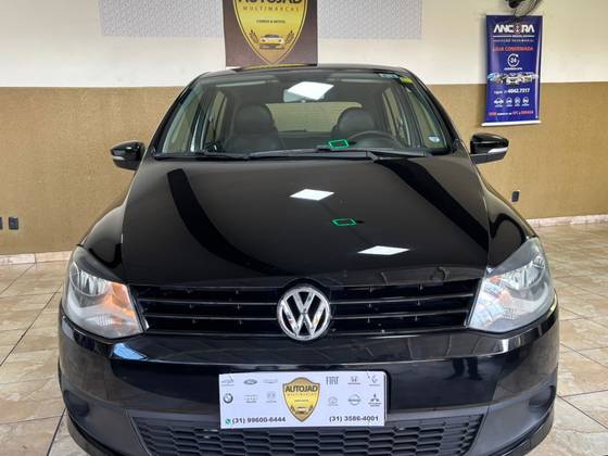 VOLKSWAGEN FOX 1.6 MI 8V FLEX 4P MANUAL VOLKSWAGEN FOX 1.6 MI 8V FLEX 4P MANUAL